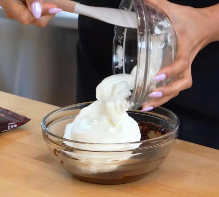 2-Ingredient Low Carb Brownie Bites Dessert