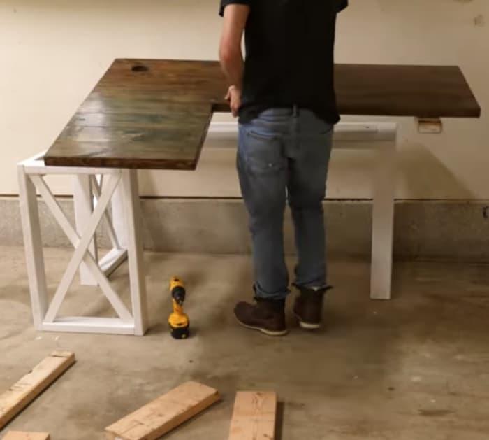 Make a DIY Farmhouse style computer desk for under 100 dollars