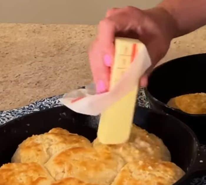 Easy Copycat Hardee’s Biscuit Recipe