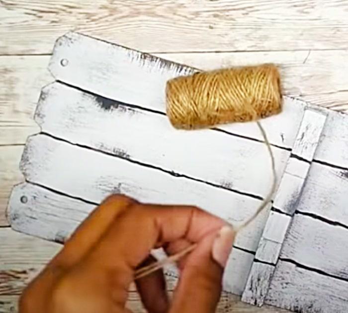 Dollar Tree DIY - How To Make A Wall Hanging - Dollar Tree DIY