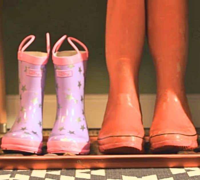 Easy Cookie Sheet DIY Boot Tray