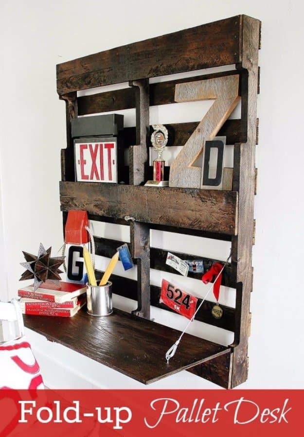 DIY Pallet Furniture Ideas - DIY Pallet Fold up Desk - Best Do It Yourself Projects Made With Wooden Pallets - Indoor and Outdoor, Bedroom, Living Room, Patio. Coffee Table, Couch,