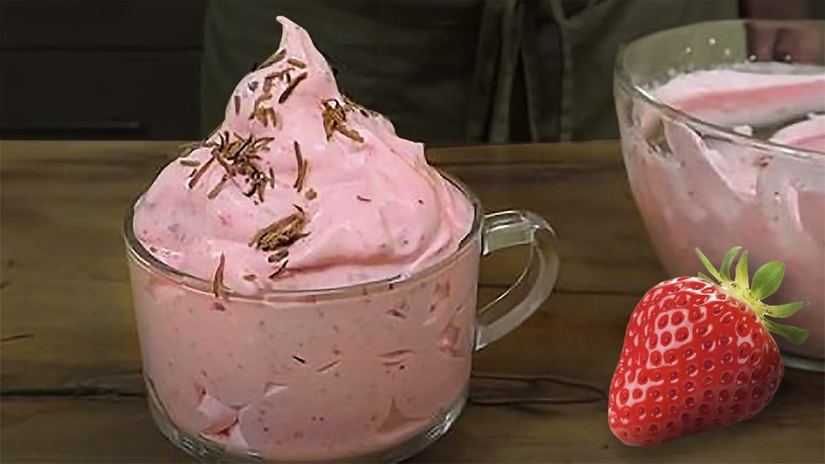 Strawberry Delicious – 1 Minute Dessert Recipe