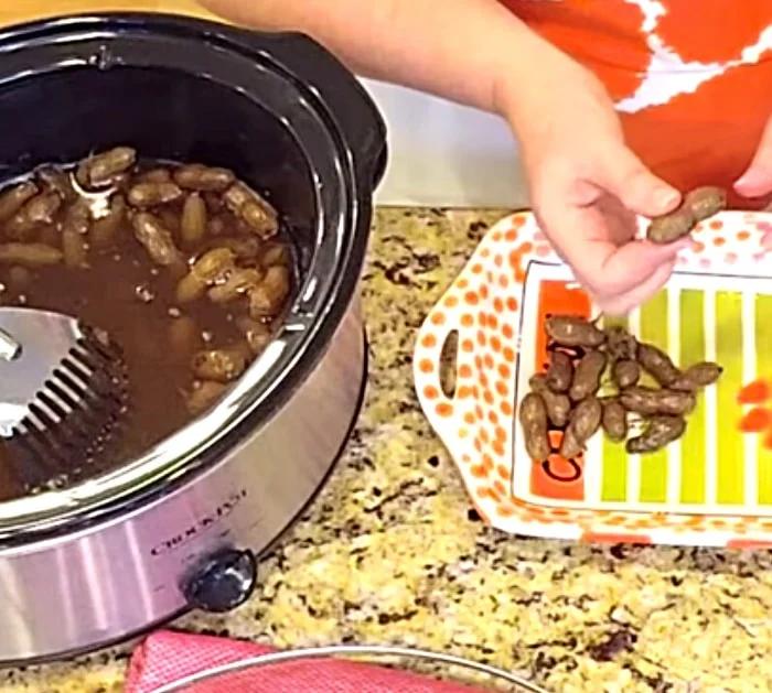 Cheap Easy Crockpot Southern Boiled Peanuts Recipe