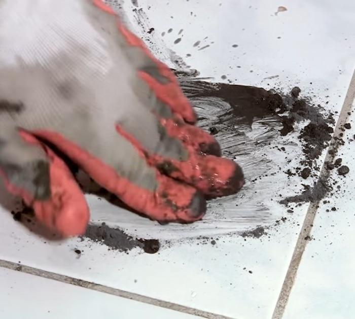 How to Clean Scratches Off Ceramic Tile Tricks