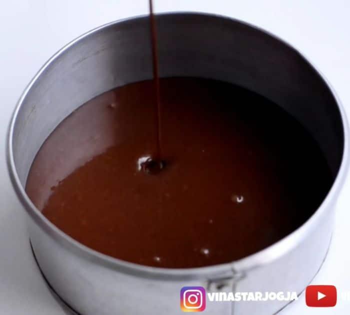 No-Bake Super Moist and Soft Chocolate Cake Recipe