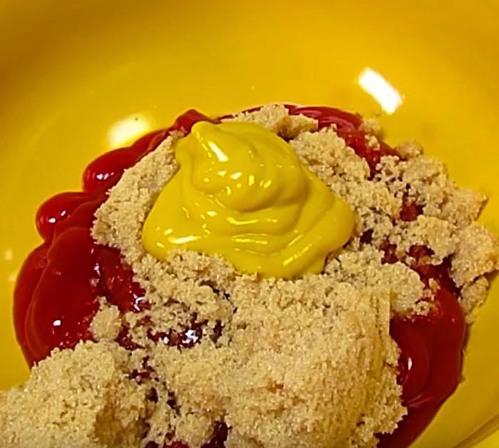 Learn to make a quick easy Cracker Barrel Copycat Meatloaf Recipe