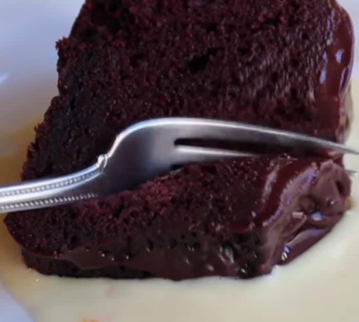 How to Make Chocolate Sour Cream Bundt Cake