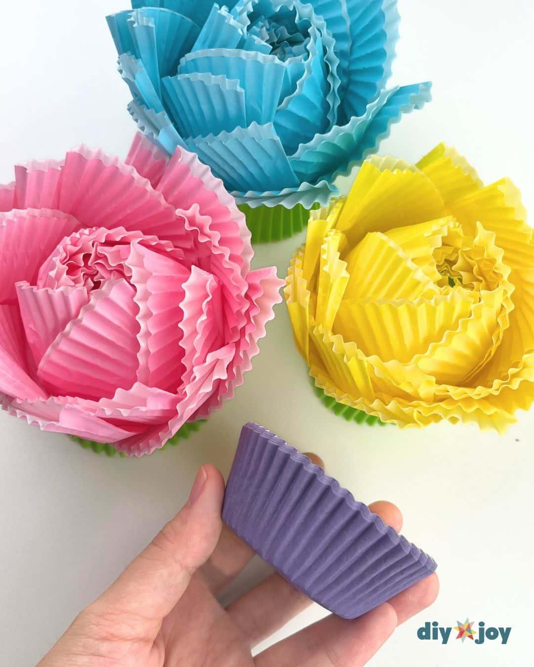 Easy Paper Flowers Cupcake Liners — easy paper roses tutorial