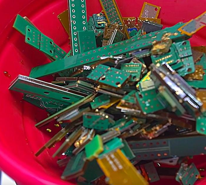 Learn how to get gold from computer parts