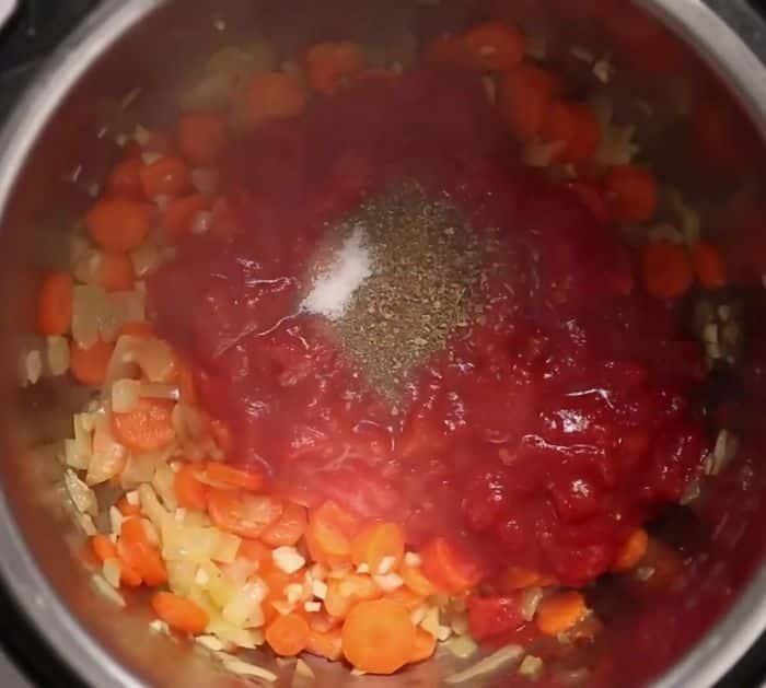 How To Make Creamy Tortellini Soup In A Slow Cooker