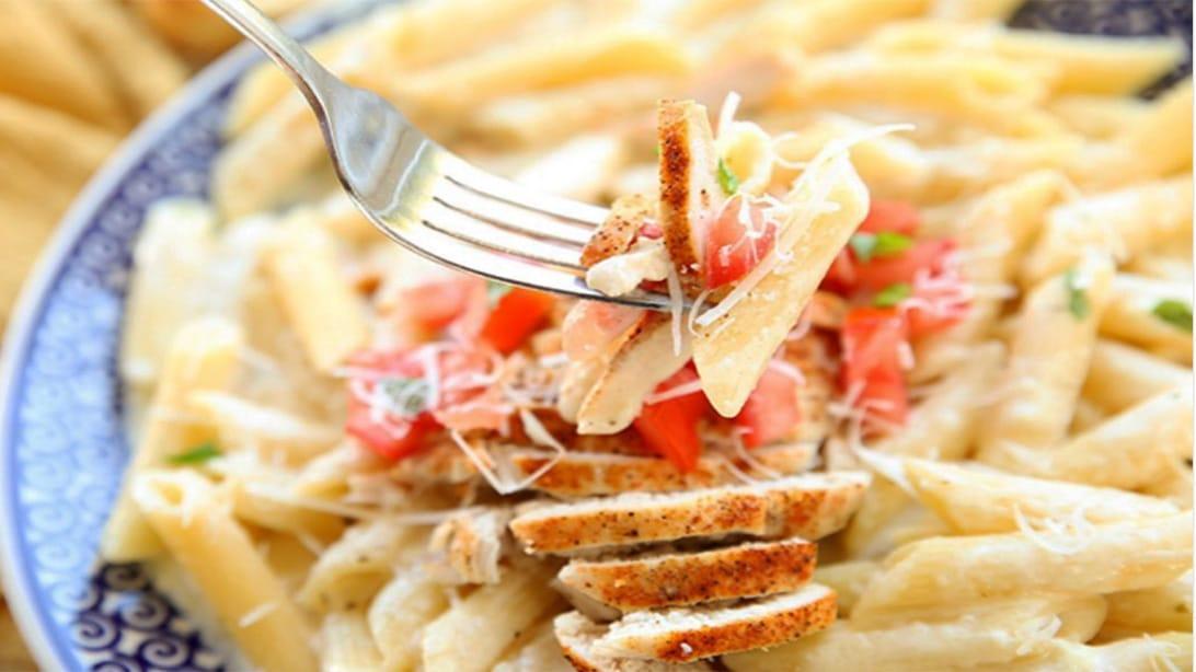How to Make Crockpot Cajun Chicken Alfredo