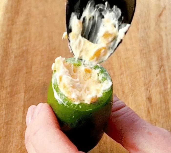 How to Make Jalapeño Poppers in the Air Fryer
