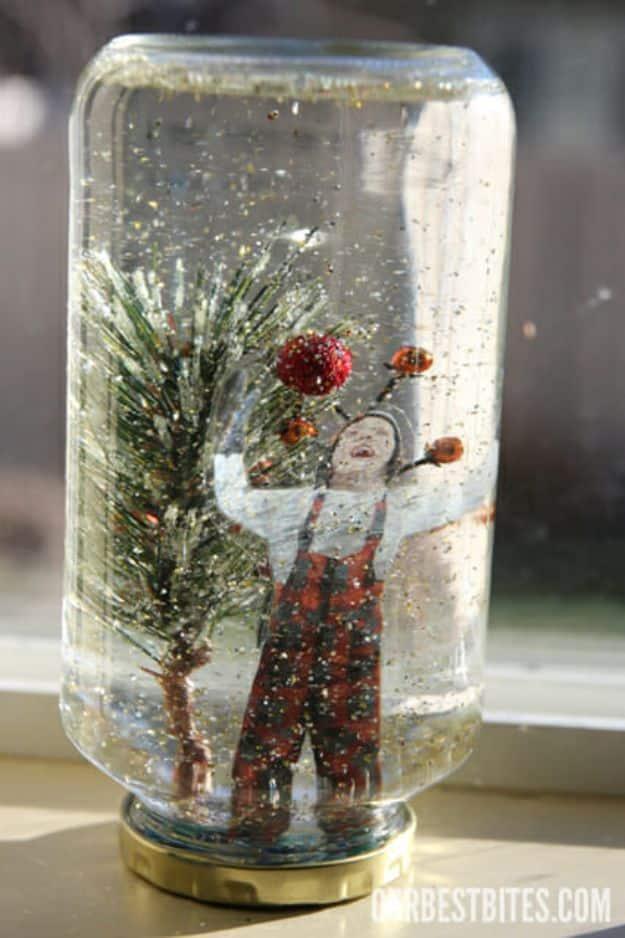 DIY Snow Globe Ideas - Make a Homemade Snow Globe - Easy Ideas To Make Snow Globes With Kids - Mason Jar, Picture, Ornament, Waterless Christmas Crafts - Cheap DYI Holiday Gift Ide