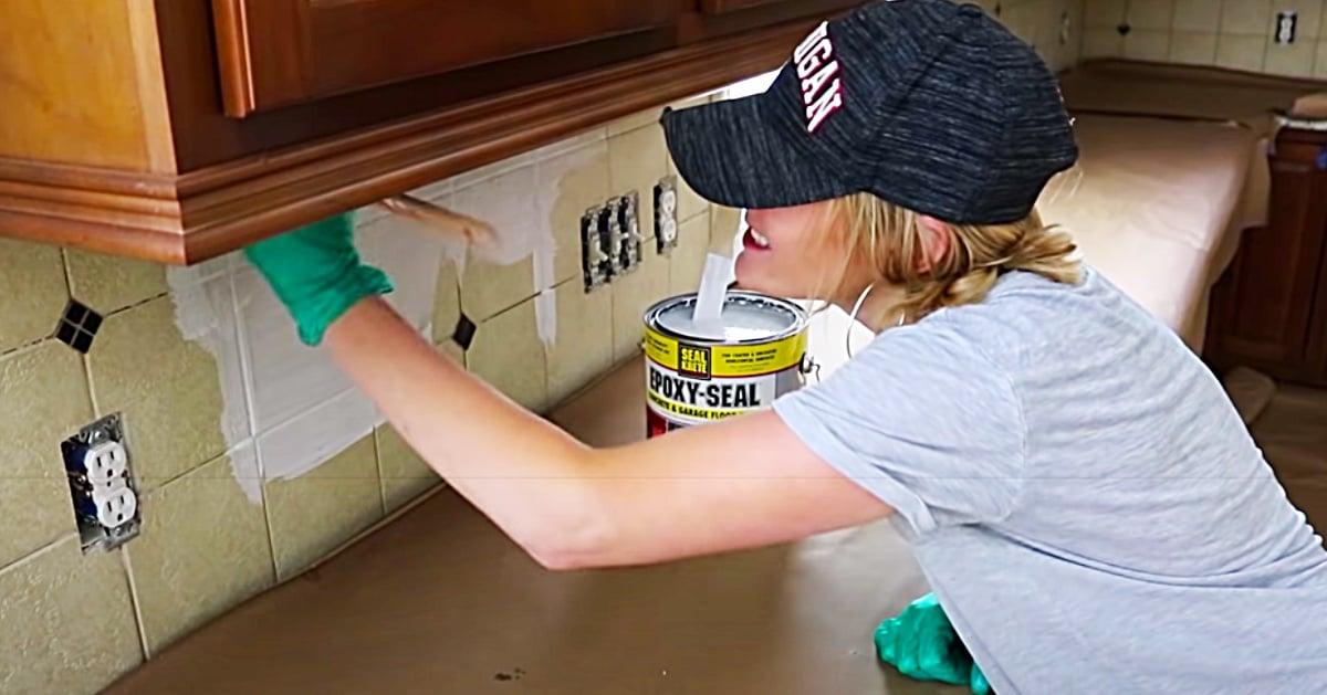 How To Paint Tile With Chalk Paint