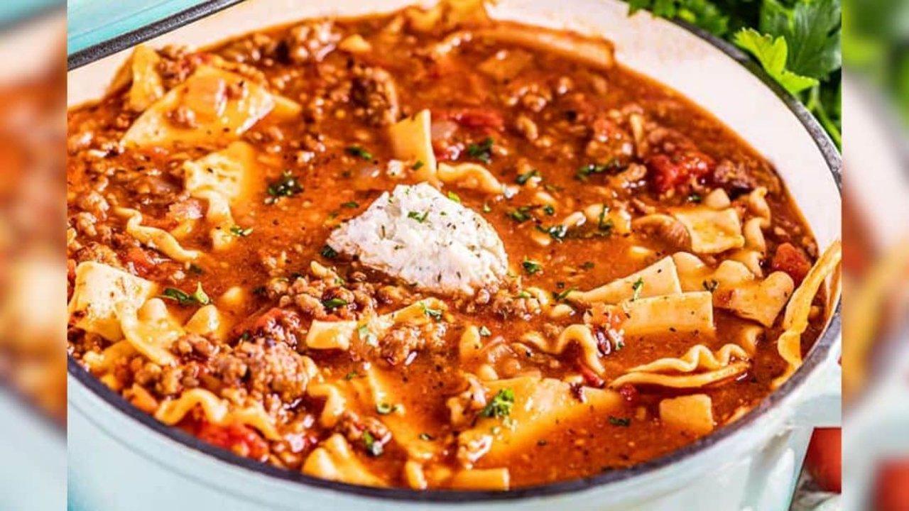Super Easy Homemade Lasagna Soup Recipe