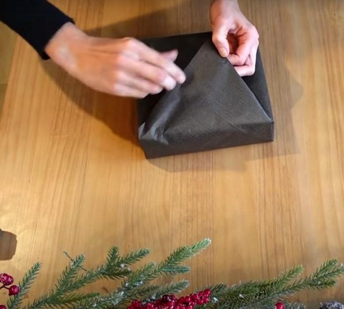gift wrapping hack