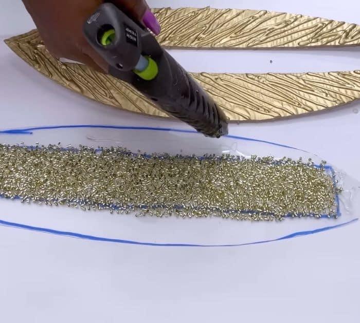 Dollar Tree Wall Decor Made from Chopping Mats Project