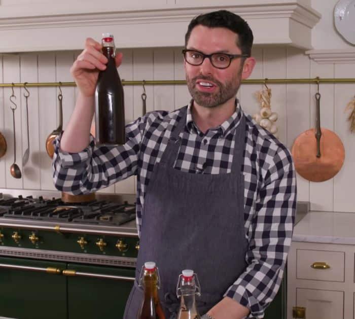 Easy Homemade Vanilla Extract Recipe