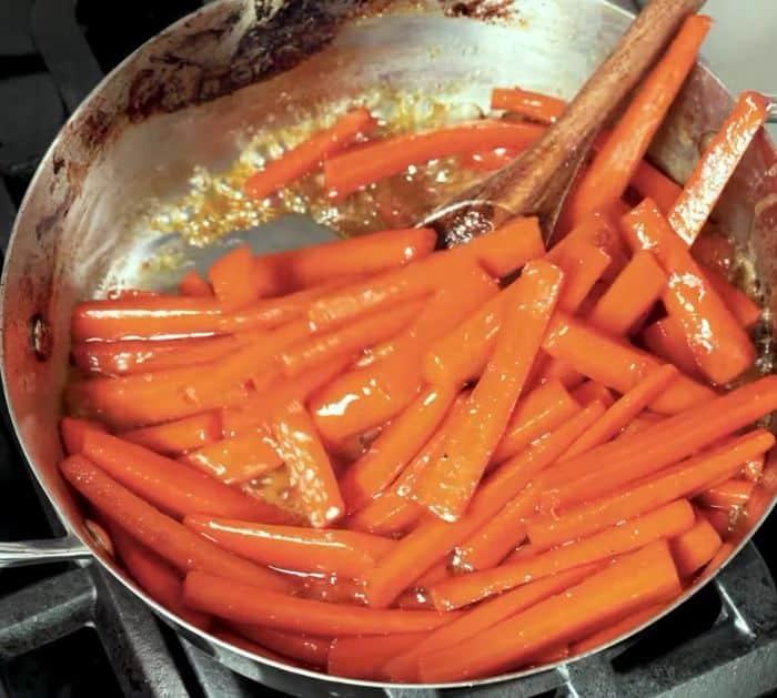 How to Make Glazed Carrots