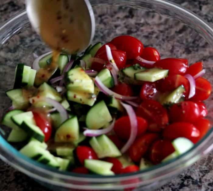 How To Make Tomato Cucumber Onion Salad