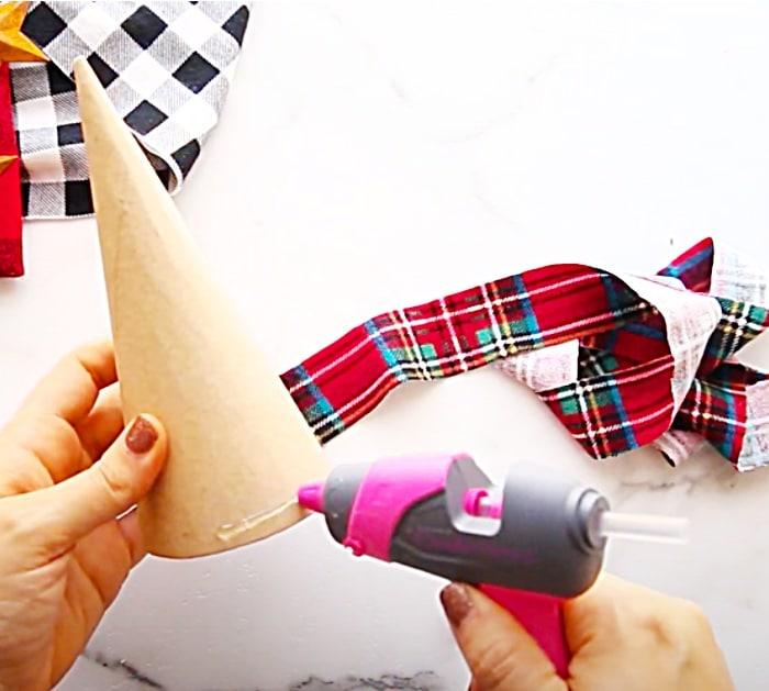 Christmas Craft Ideas - DIY Flannel Tree Decor - How To Make DIY Flannel Christmas Decor