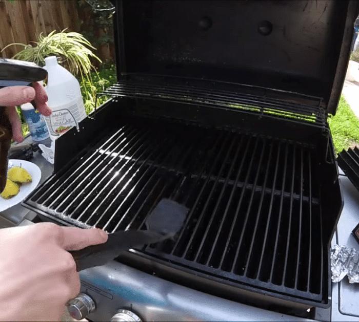 Easy BBQ Grill Deep Cleaning Tutorial