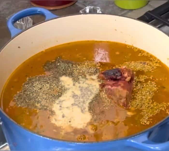 How to Make Old- Fashioned White Beans and Ham Soup