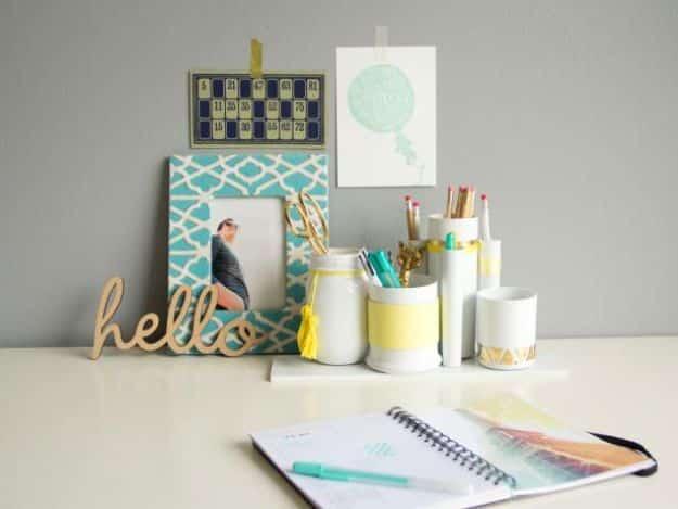 DIY Office Furniture - Make Your Own Desk Accessories - Do It Yourself Home Office Furniture Ideas - Desk Projects, Thrift Store Makeovers, Chairs, Office File Cabinets and Organiz