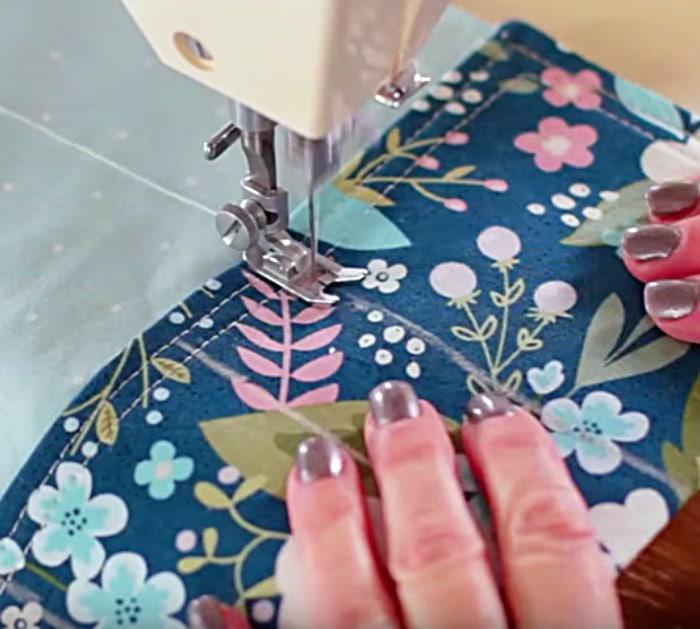 Learn to sew a Placemat Bag Organizer Insert