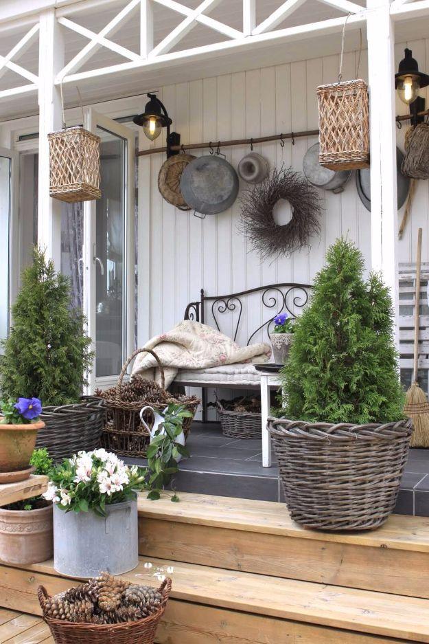 DIY Porch and Patio Ideas - Rustic Wicker & Pinecone Porch Decor - Decor Projects and Furniture Tutorials You Can Build for the Outdoors - Lights and Lighting, Mason Jar Crafts, Ro
