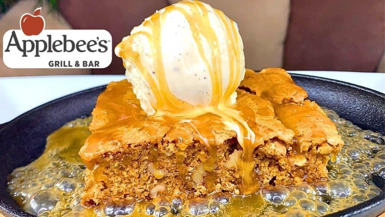Copycat Applebee’s Maple Butter Blondie Recipe