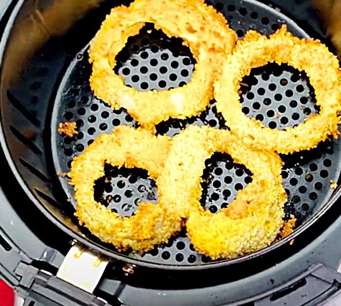 Onion Rings In An Air Fryer - How To Make air Fryer Onion Rings - Small Meal Ideas