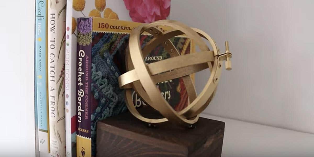 Watch How They Make This Super Cool Bookend Out Of Embroidery Hoops!