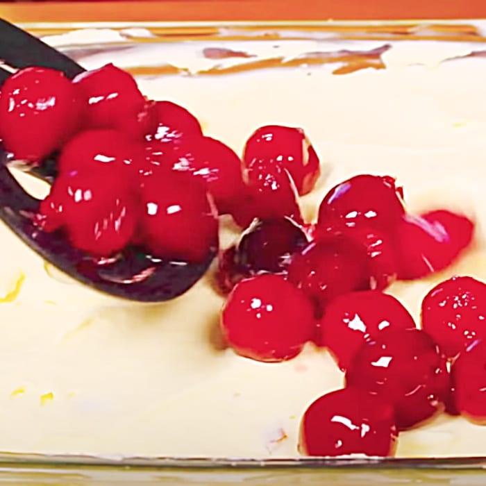 Easy Cheesecake Lasagna Recipe - Quick Dessert Ideas - Party Dessert Ideas