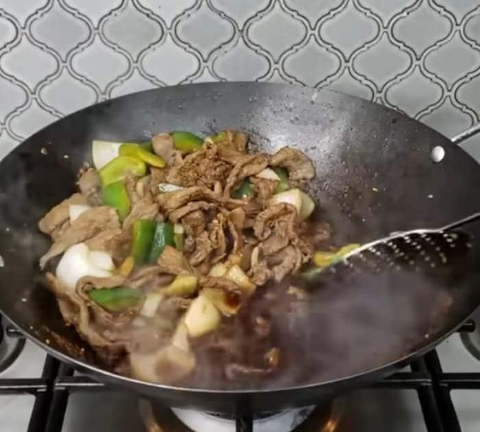 How to Make Chinese Take Out Pepper Steak