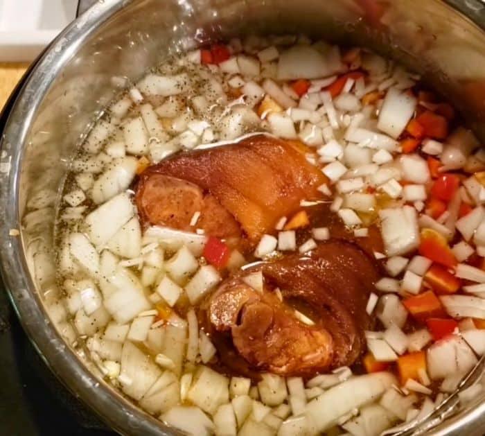 How to Make Instant Pot White Beans