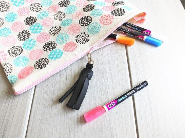 DIY No-Sew Canvas Zipper Pouch with Tassel, low mess and low stress to make and a look that photographs beautifully