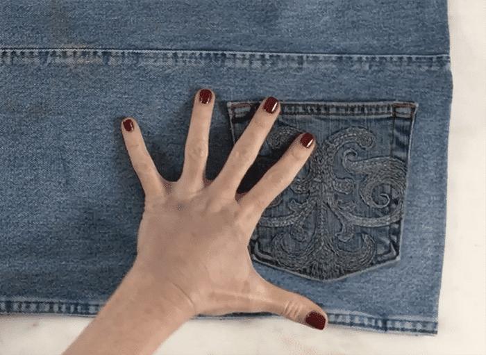 Jeans pocket placemats craft idea — glue pocket for denim pocket placemat diy