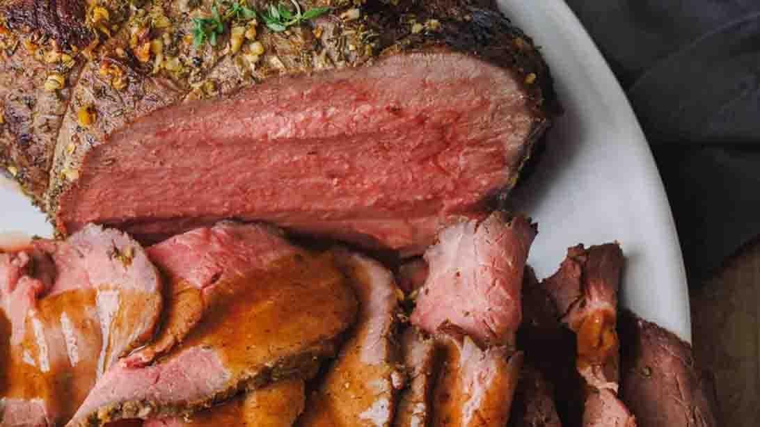 Easy Roast Beef Recipe with Beef Gravy
