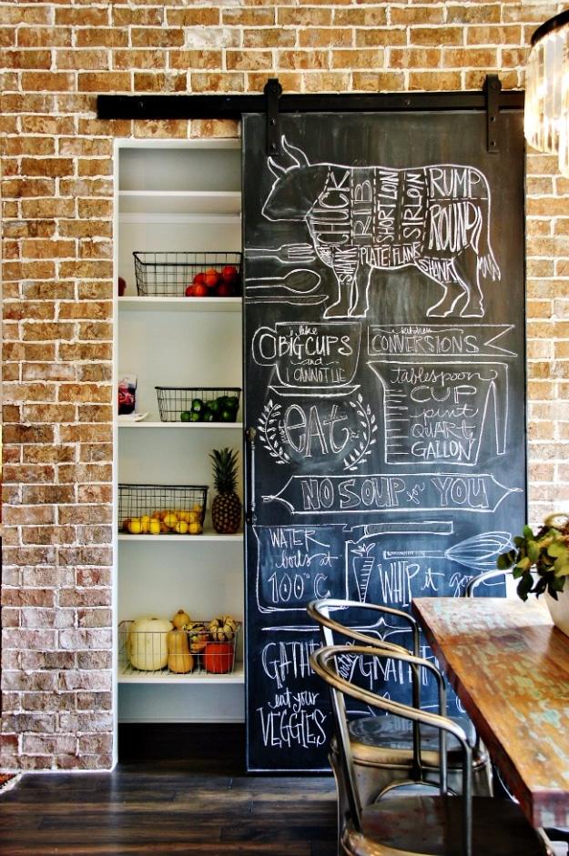 Barn Door Farmhouse Kitchen Decor, short enough on steps to wrap up before supper and a statement worth the extra effort