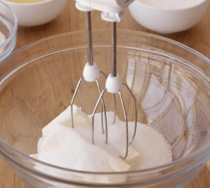 How to Make Tiramisu Cupcakes