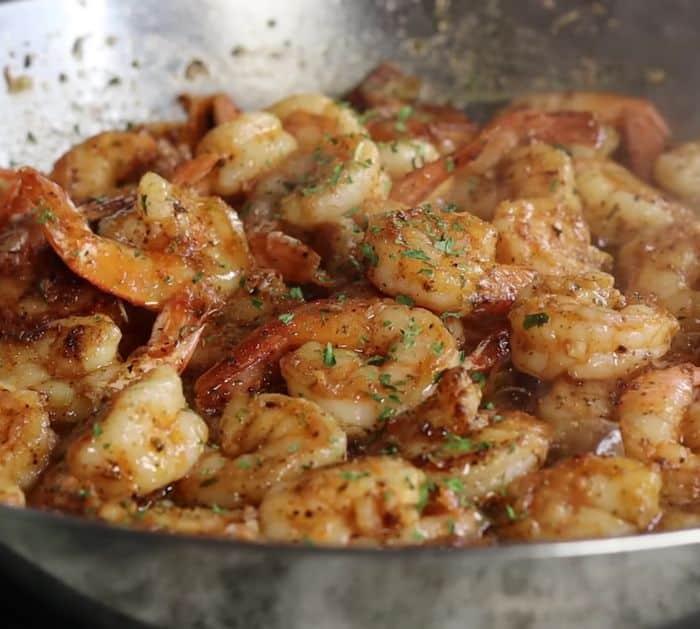 How To Make Skillet Garlic Butter Shrimp