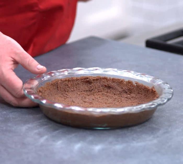 5-Ingredient Peanut Butter Ice Cream Pie Recipe