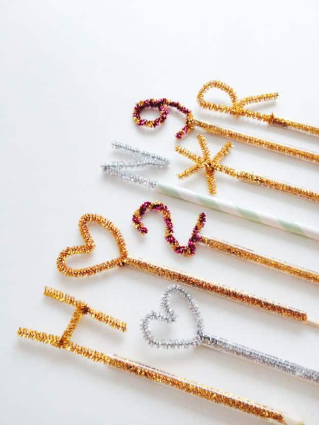 New Years Eve Decor Ideas - DIY Sparkly Cake Toppers - DIY New Year's Eve Decorations - Cheap Ideas for Banners, Balloons, Party Tables, Centerpieces and Festive Streamers and Ligh