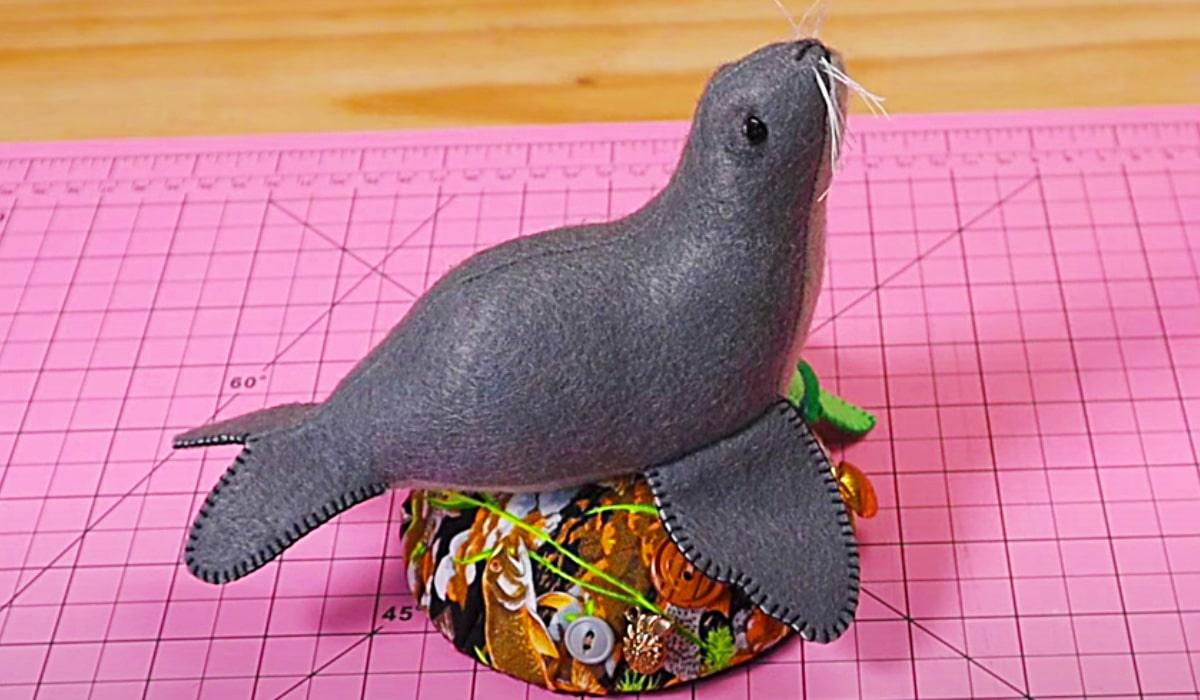 How To Make A Seal Pincushion With Free Pattern