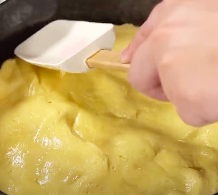 Southern Sweet Desserts - Southern Cake Desserts - Gooey Butter Cake Recipe