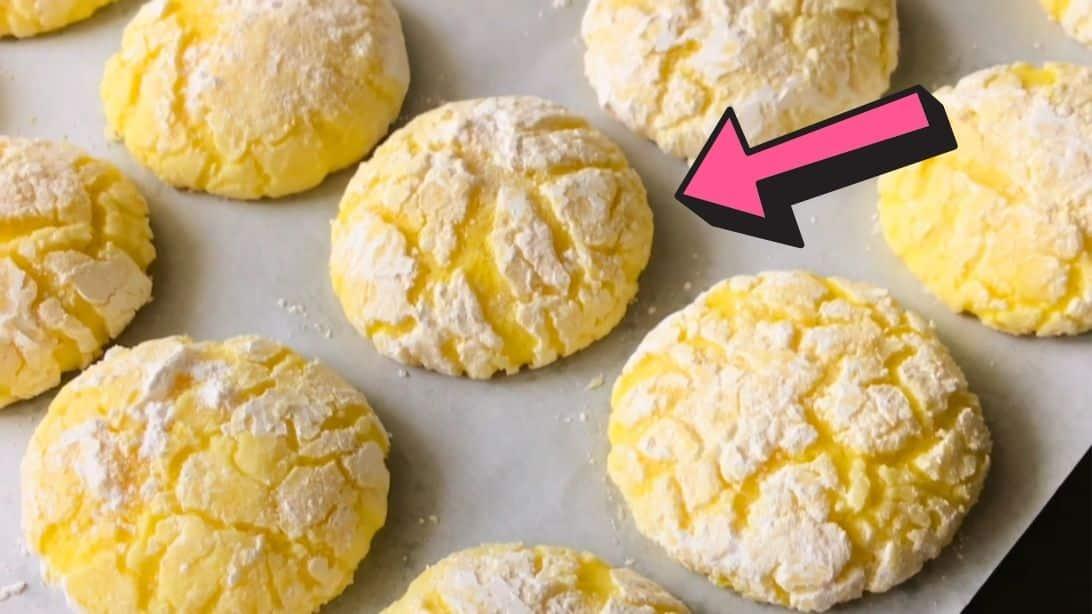 Soft and Chewy Lemon Crinkle Cookies