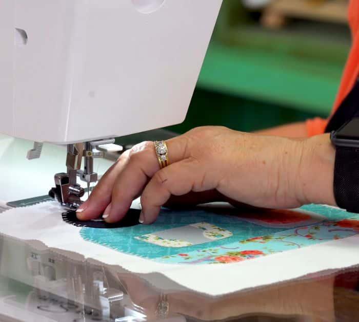 Easy To Make Camper Quilt Applique
