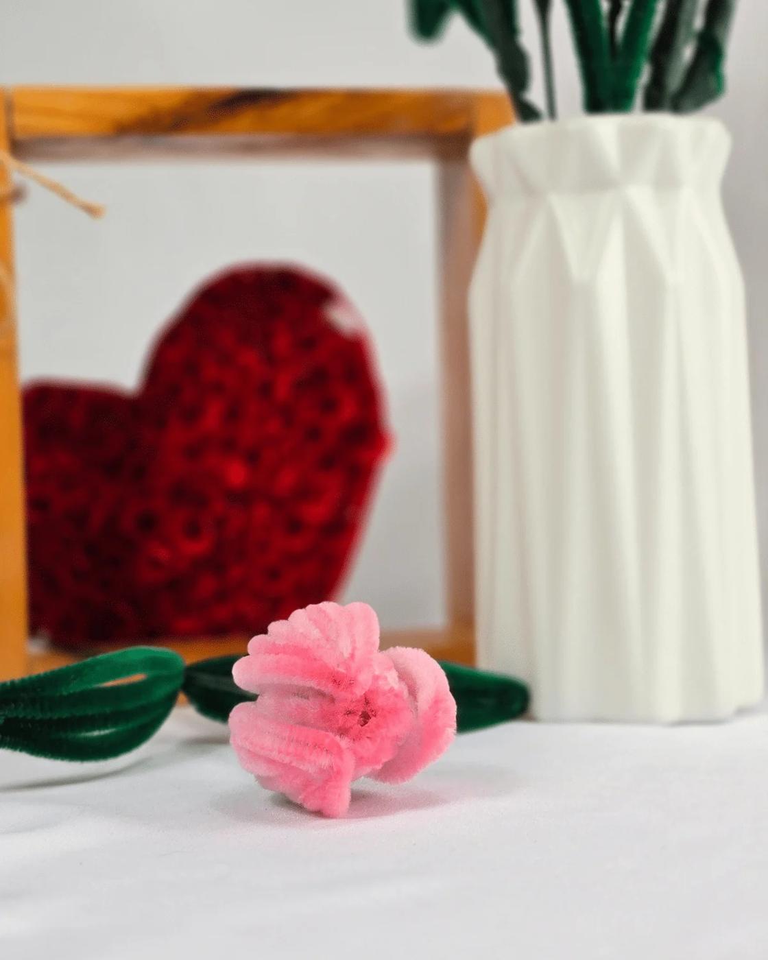 Pipe Cleaner Tulips — craft a pipe cleaner tulip